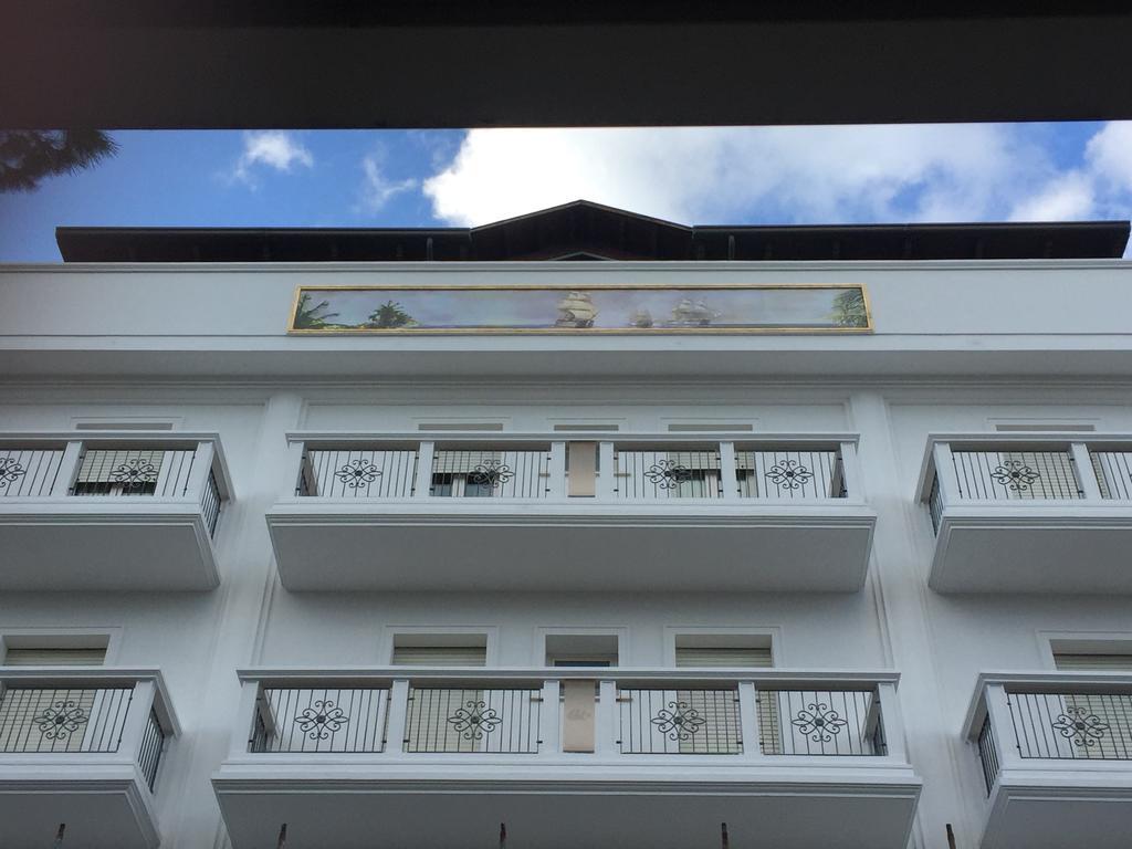 Hotel Residence Veliero Riccione Exterior foto